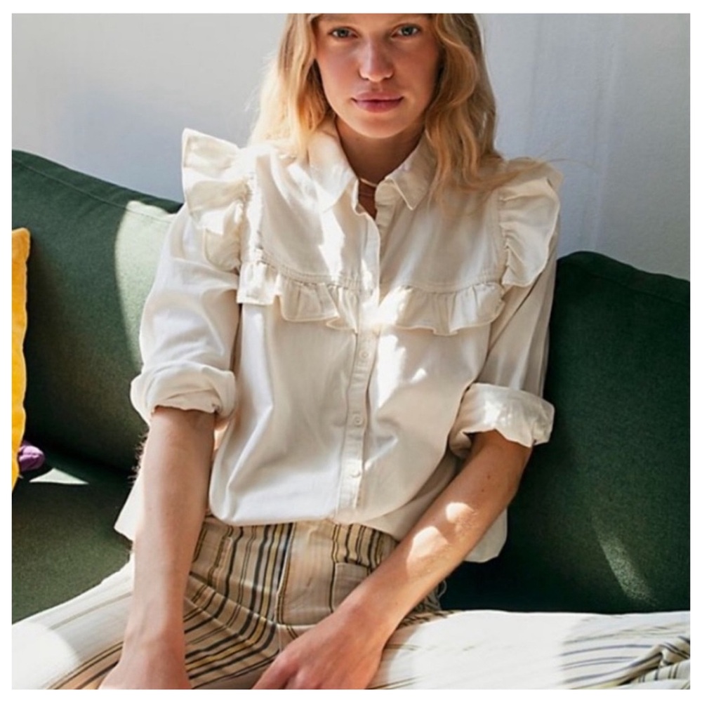 Free People Samantha Ruffle Button Down in Ecru Wash size small
